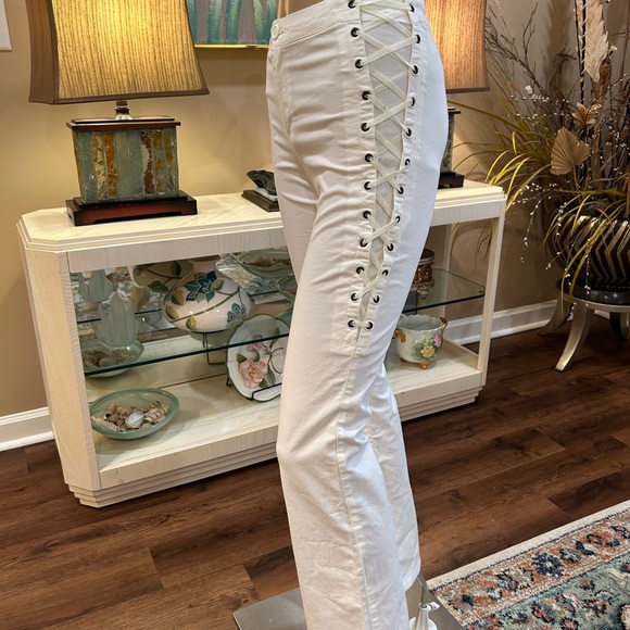 STUNNING MOSCHINO JEANS IN MINT CONDITION - Picture 1 of 9